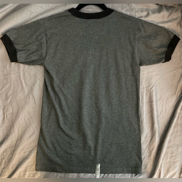 Vintage Disney World Pirates Of The Caribbean Ahoy to the World Holiday Shirt Sm - Picture 2 of 11